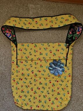 AlBag Size OS NWT Yellow Floral Quilted Shoulder Bag